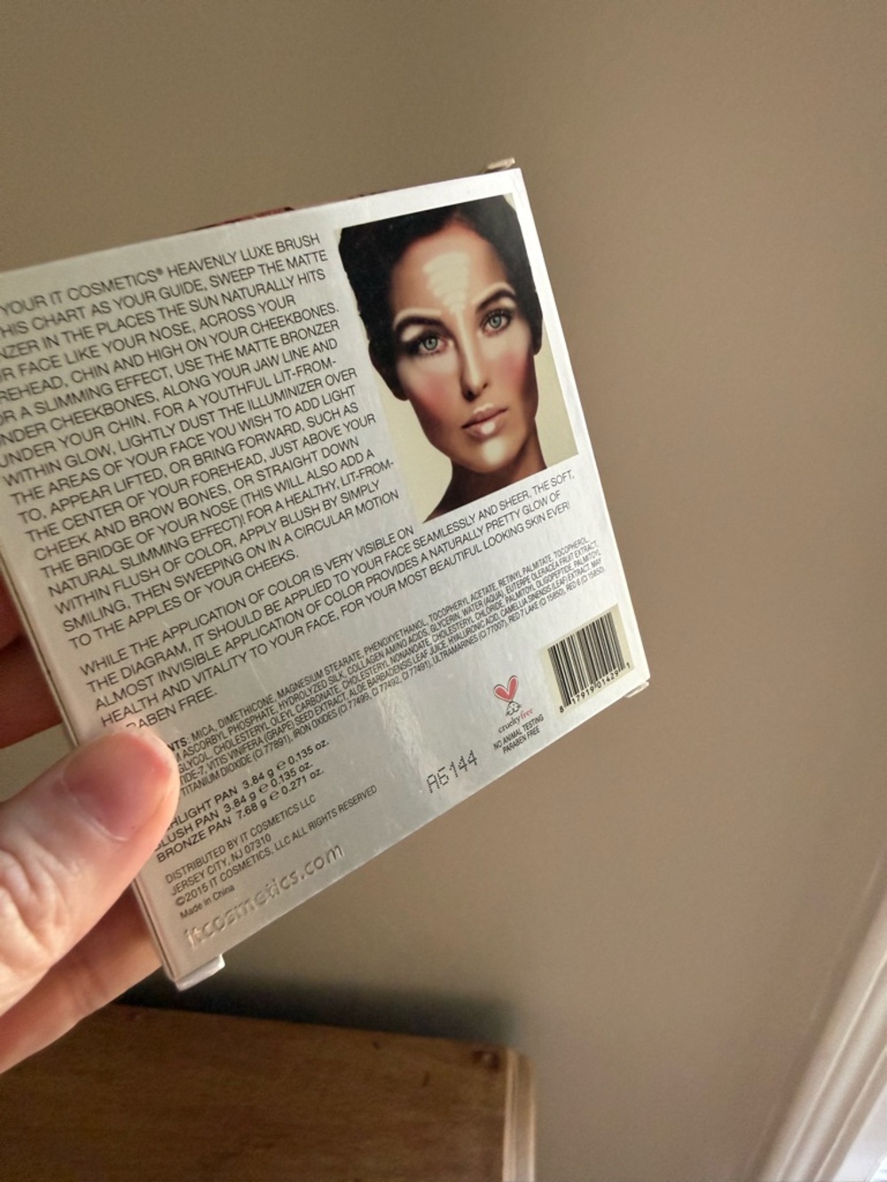 it cosmetics Brush’s and Makeup - Picture 14 of 15